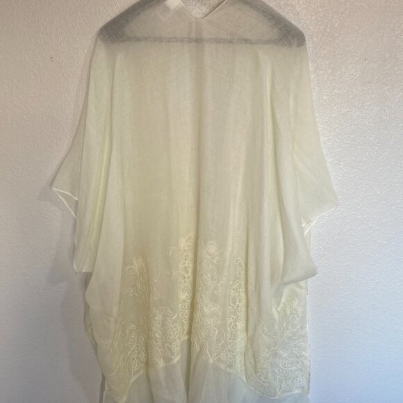 Women's Lace Layering Beach Cover-Up, S/M, White - Picture 2 of 2
